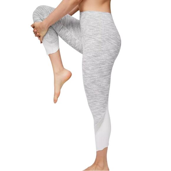 Lululemon Wunder Under Scalloped Hem High-Rise Crop 21" Full-On Luon Size 6 - Picture 3 of 9